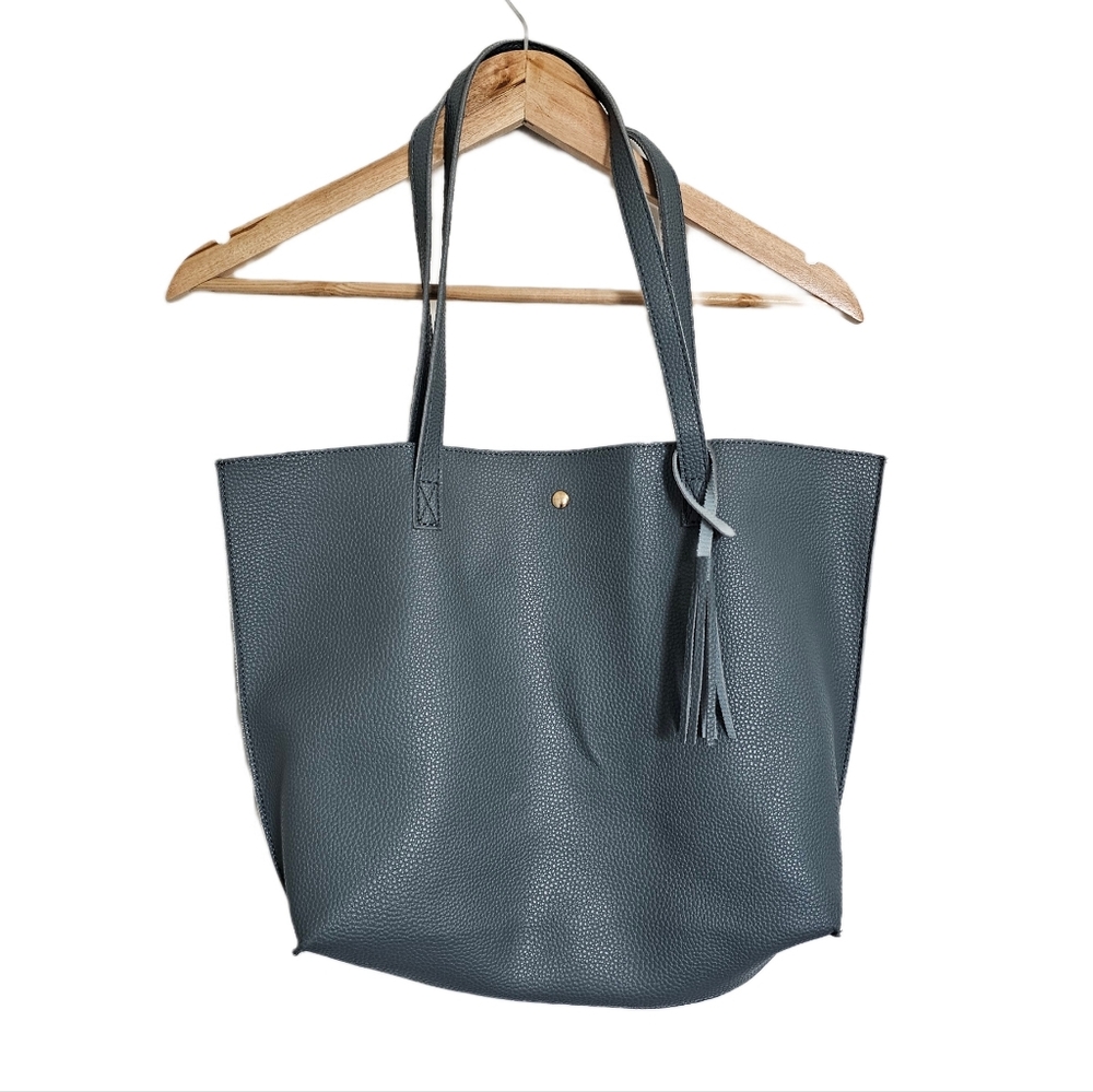 Stylish Blue Tote Bag With Tassel